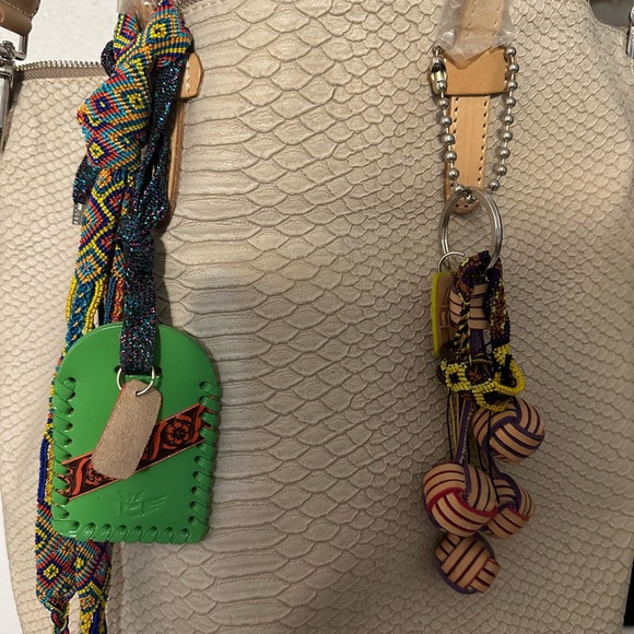 consuela bag . brand new . still has plastic on handles - Picture 3 of 4